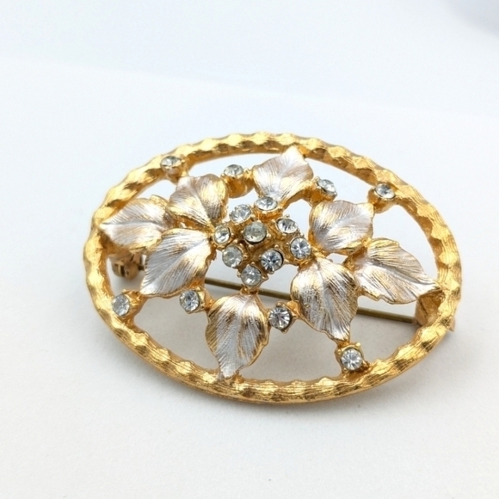 Vintage gold tone rhinestone framed flowers brooch pin